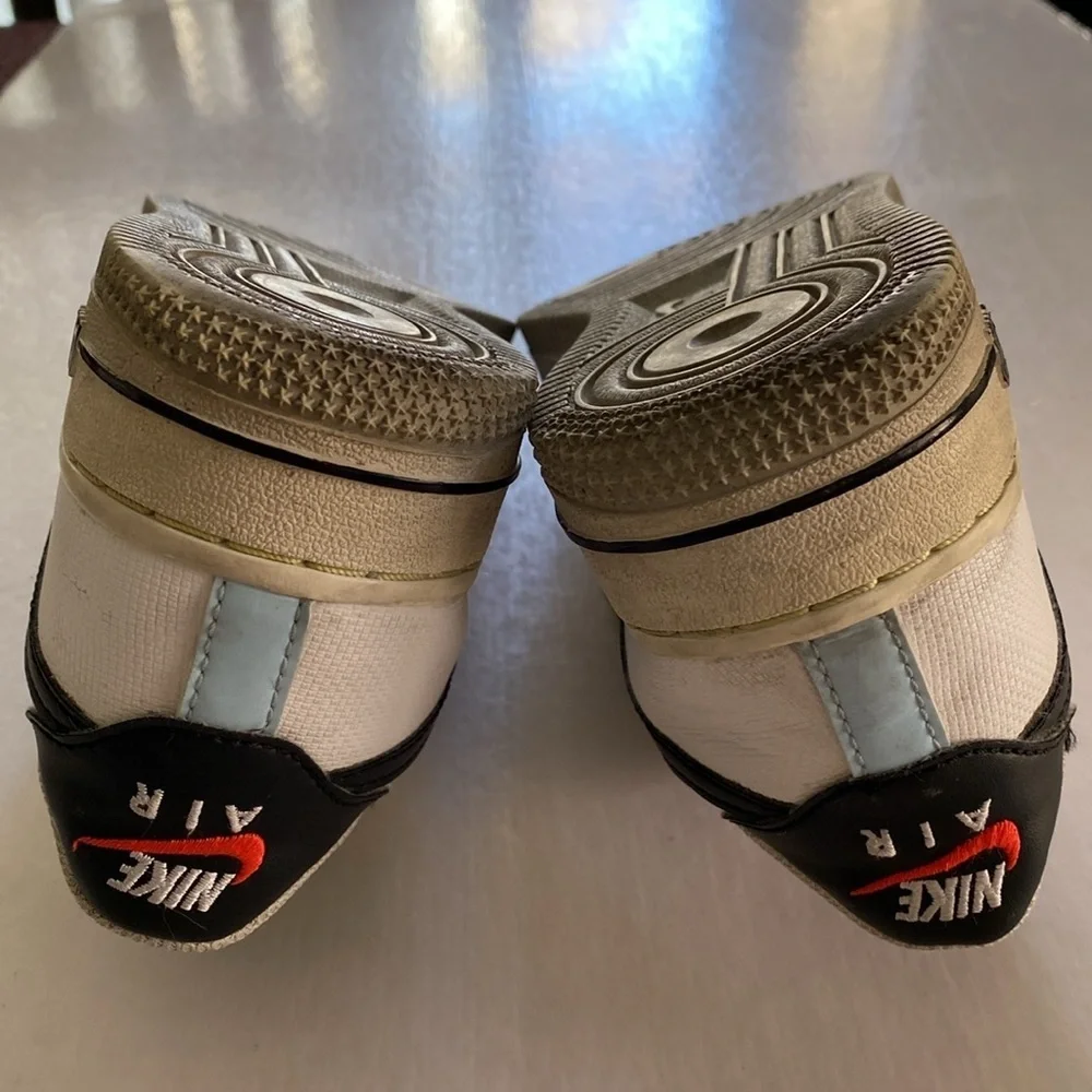 NIKE Air Force 1 Low LV8 DC2532-100 Sneakers Size 4Y